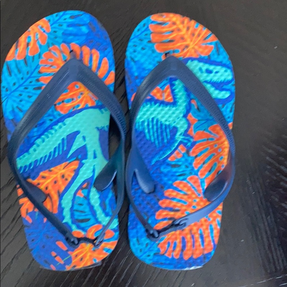 New carters boys flip flops
